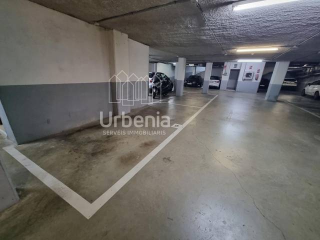 Garaje en Venta en Joaquim Casas en Via Europa - Parc Central