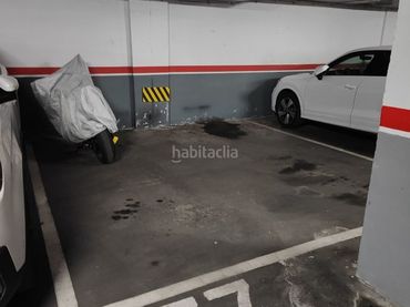 Individual en venda a Plaça Pere IV 5