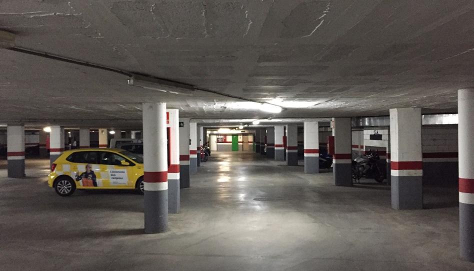 Foto 1 de Garatge en venda a Plaça Lledoner, 6, Torroella de Montgrí, Girona