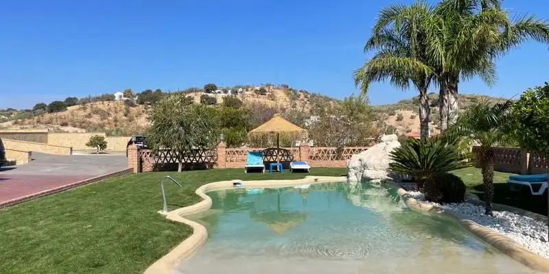 Piscina de Casa o xalet en venda en Loja amb Aire condicionat, Jardí privat i Terrassa