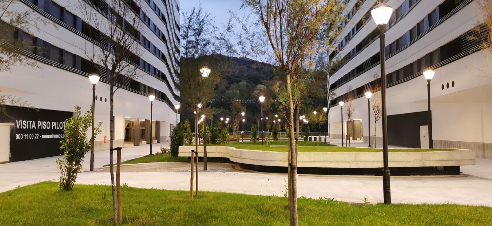 Vista exterior de Garatge en venda en Bilbao 