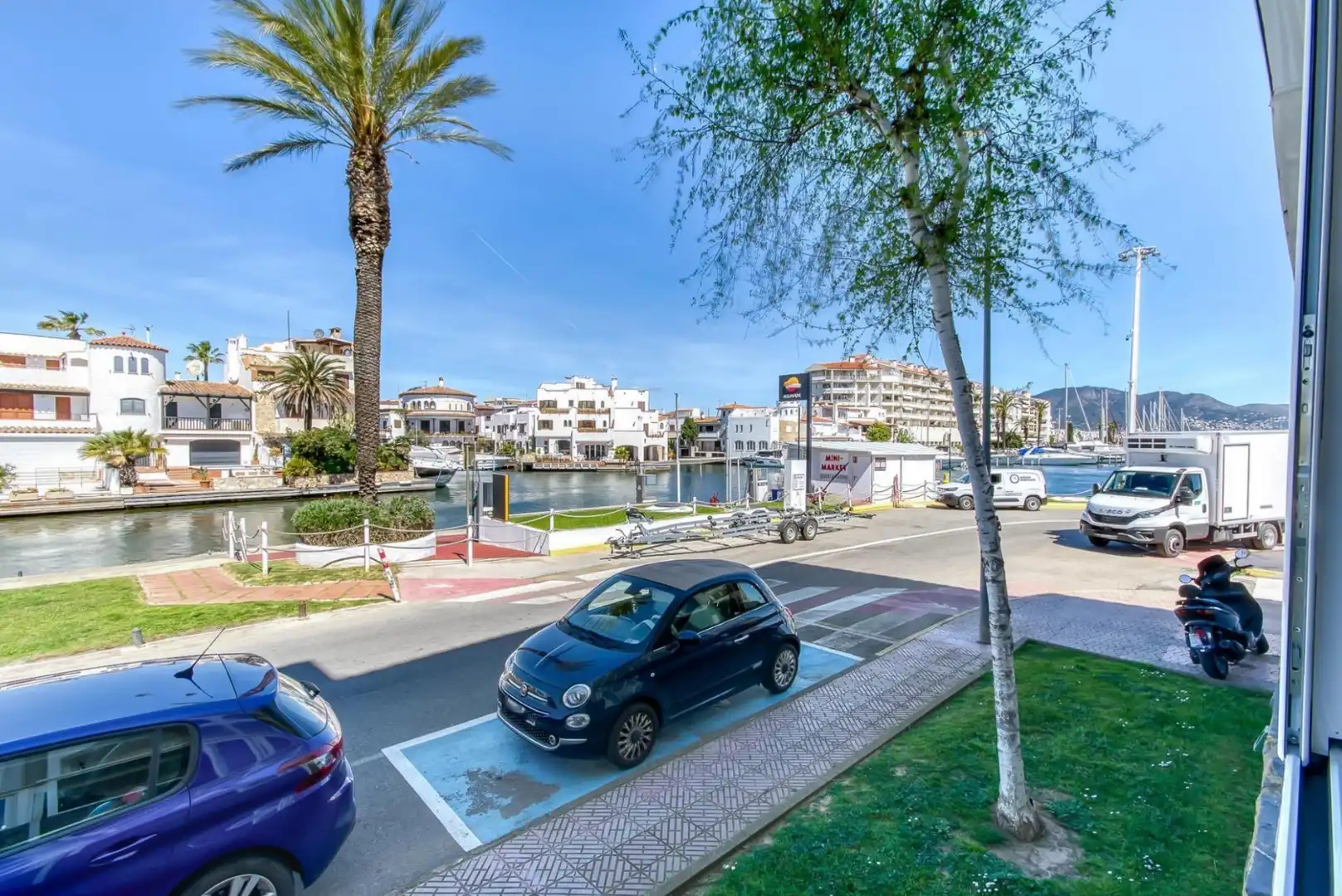 Außenansicht von Wohnung zum Verkauf in Empuriabrava