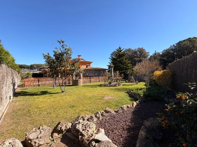 Garden of Houses for sale in Mont-ras  with Air Conditioner, Heating and Private garden
