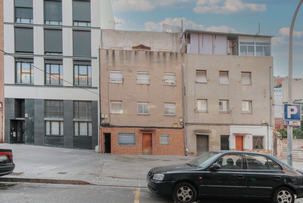 Vista exterior de Apartament en venda en Badalona