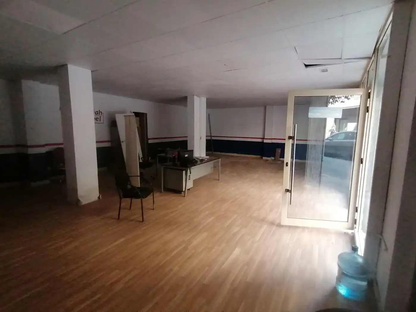 Local comercial en venda a Artigues - Llefià, imagen 8