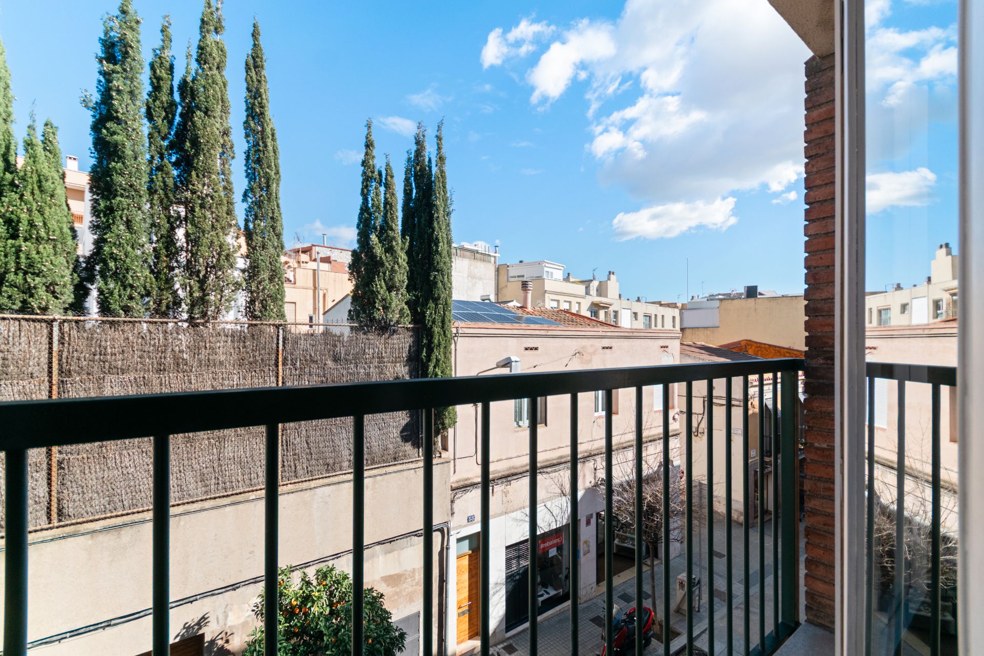 Vista exterior de Pis en venda en  Barcelona Capital amb Calefacció, Terrassa i Balcó