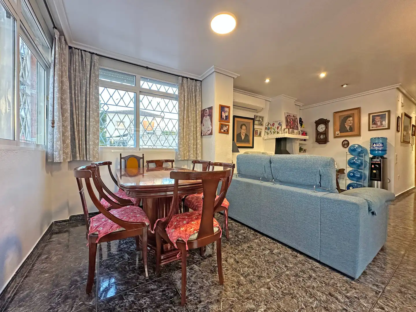 Comedor de Casa o chalet en venta en Paterna con Aire acondicionado, Jardín privado y Terraza
