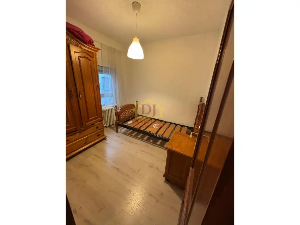 Bedroom of Flat for sale in Salamanca
