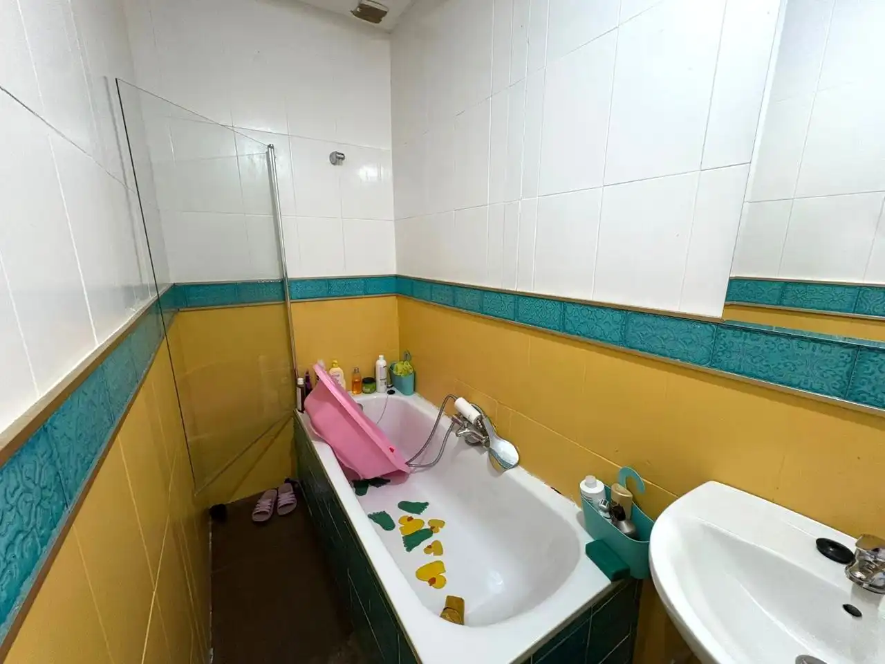 Badezimmer von Erdgeschoss zum Verkauf in Cáceres mit Terrasse