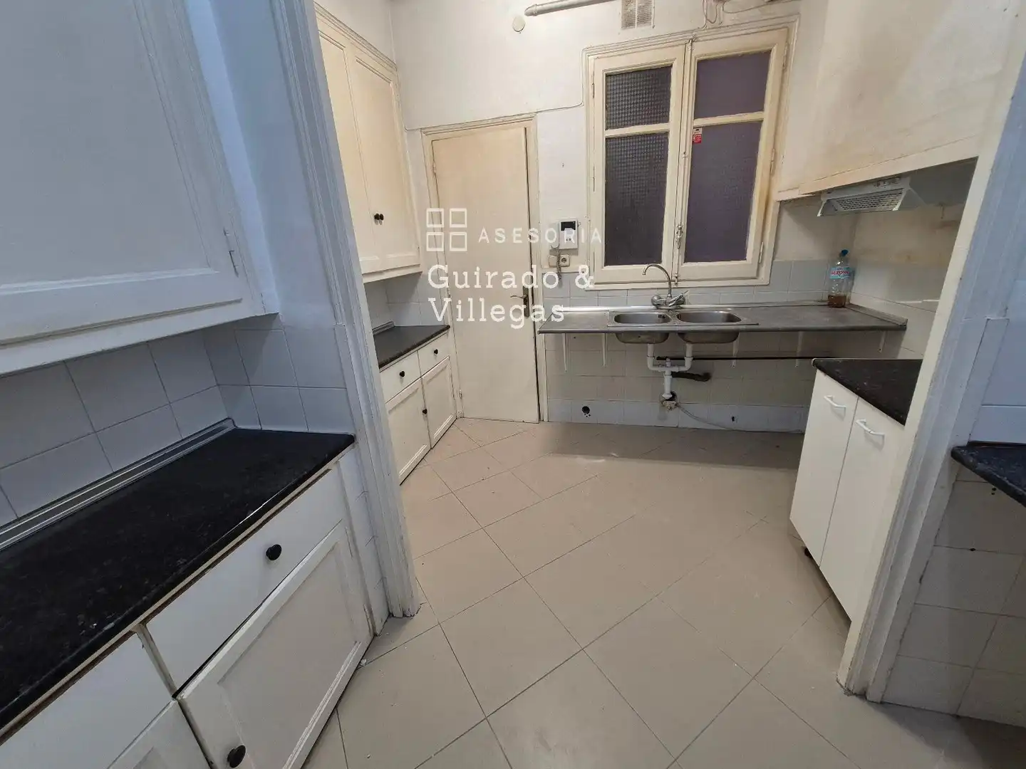 Cocina de Piso en venta en Terrassa con Calefacción