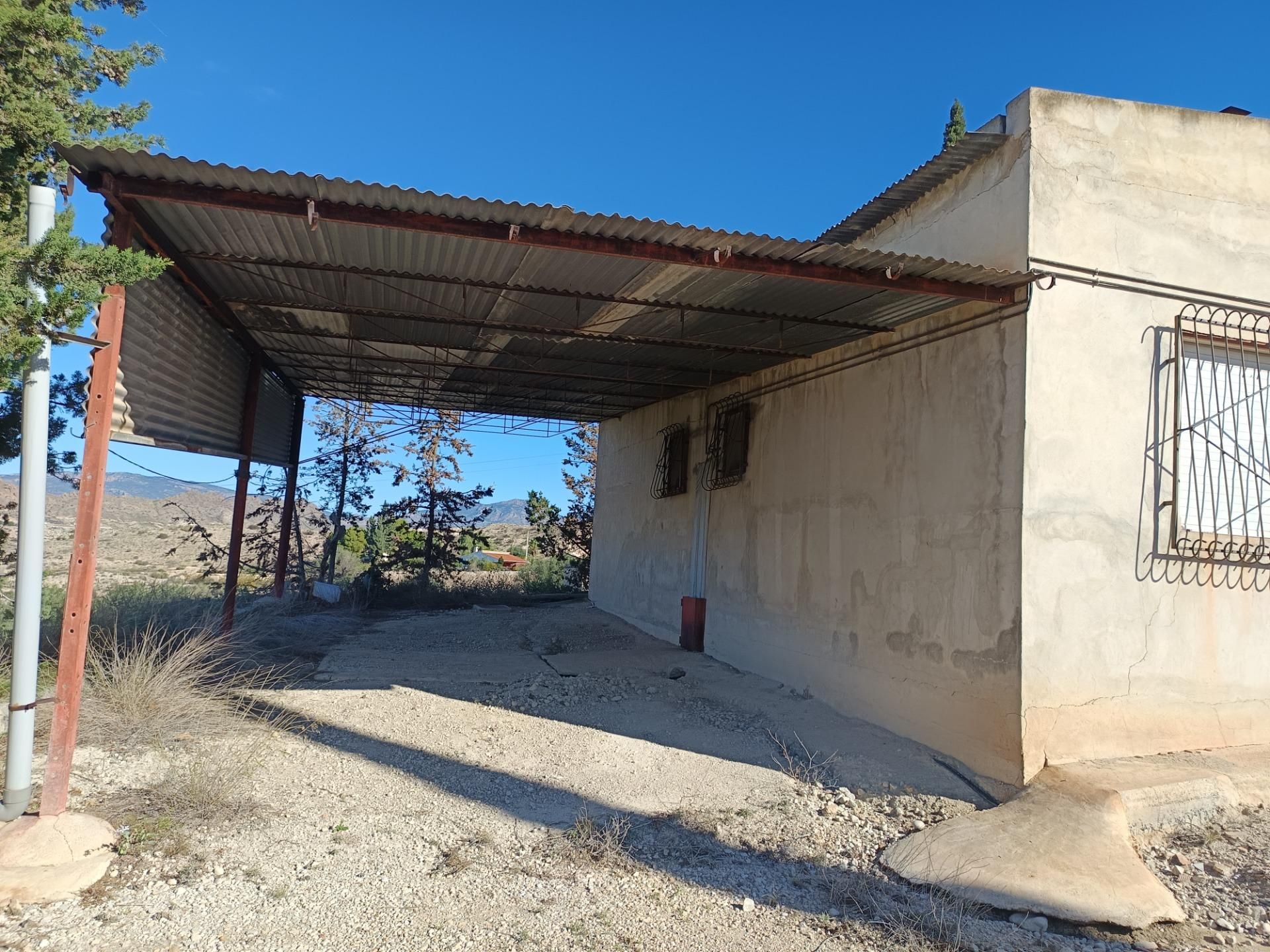 Vista exterior de Casa o xalet en venda en Molina de Segura amb Jardí privat, Traster i Piscina
