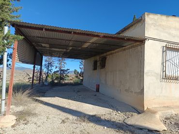 Chalet con piscina en venta en El Fenazar - Campotéjar