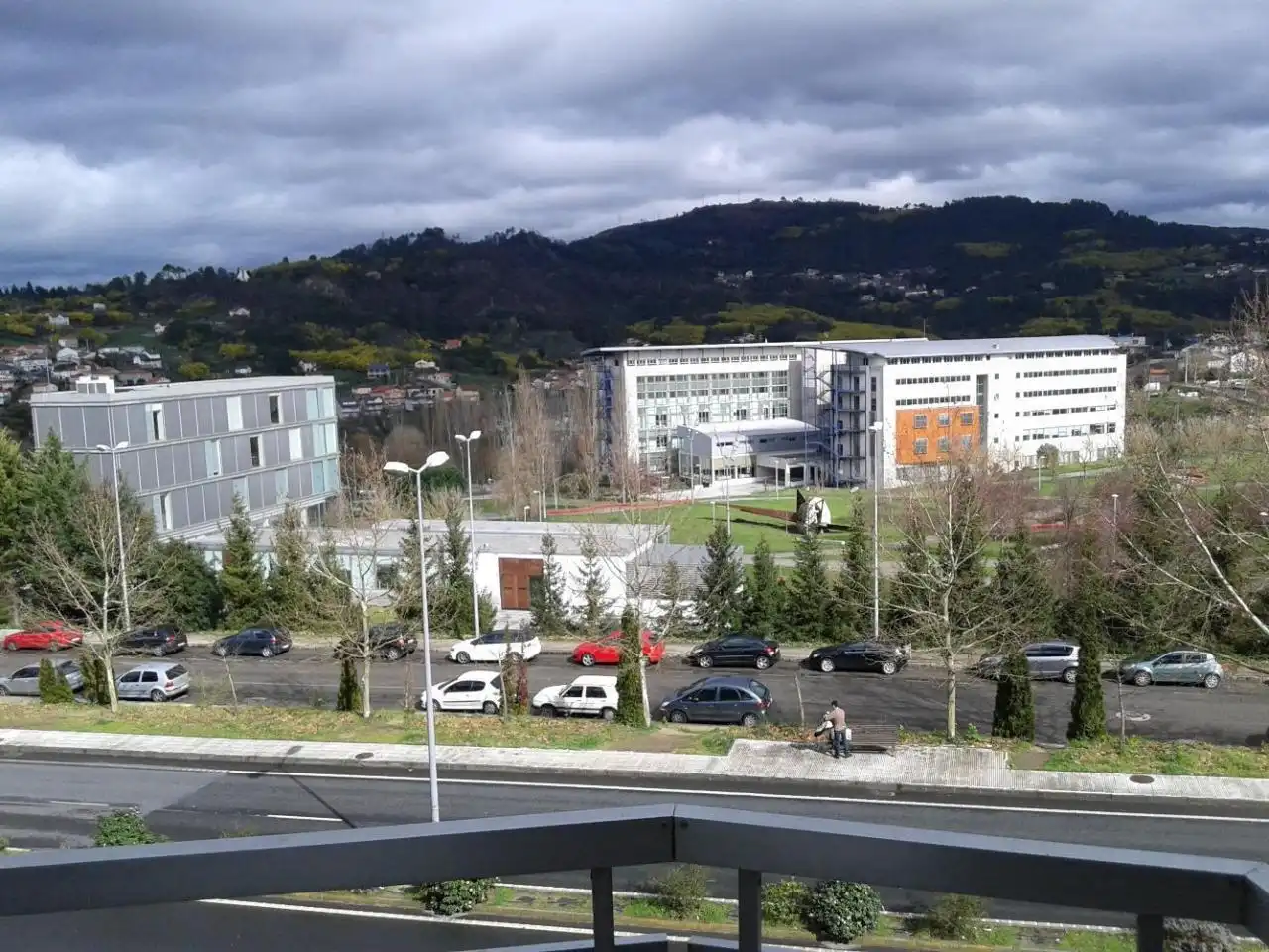 Außenansicht von Wohnung zur Miete in Ourense Capital  mit Heizung, Möbliert und Balkon