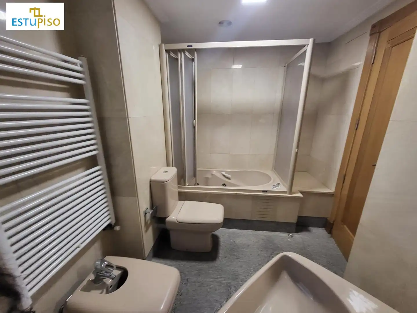 Bathroom of Flat for rent in León Capital   with Balcony