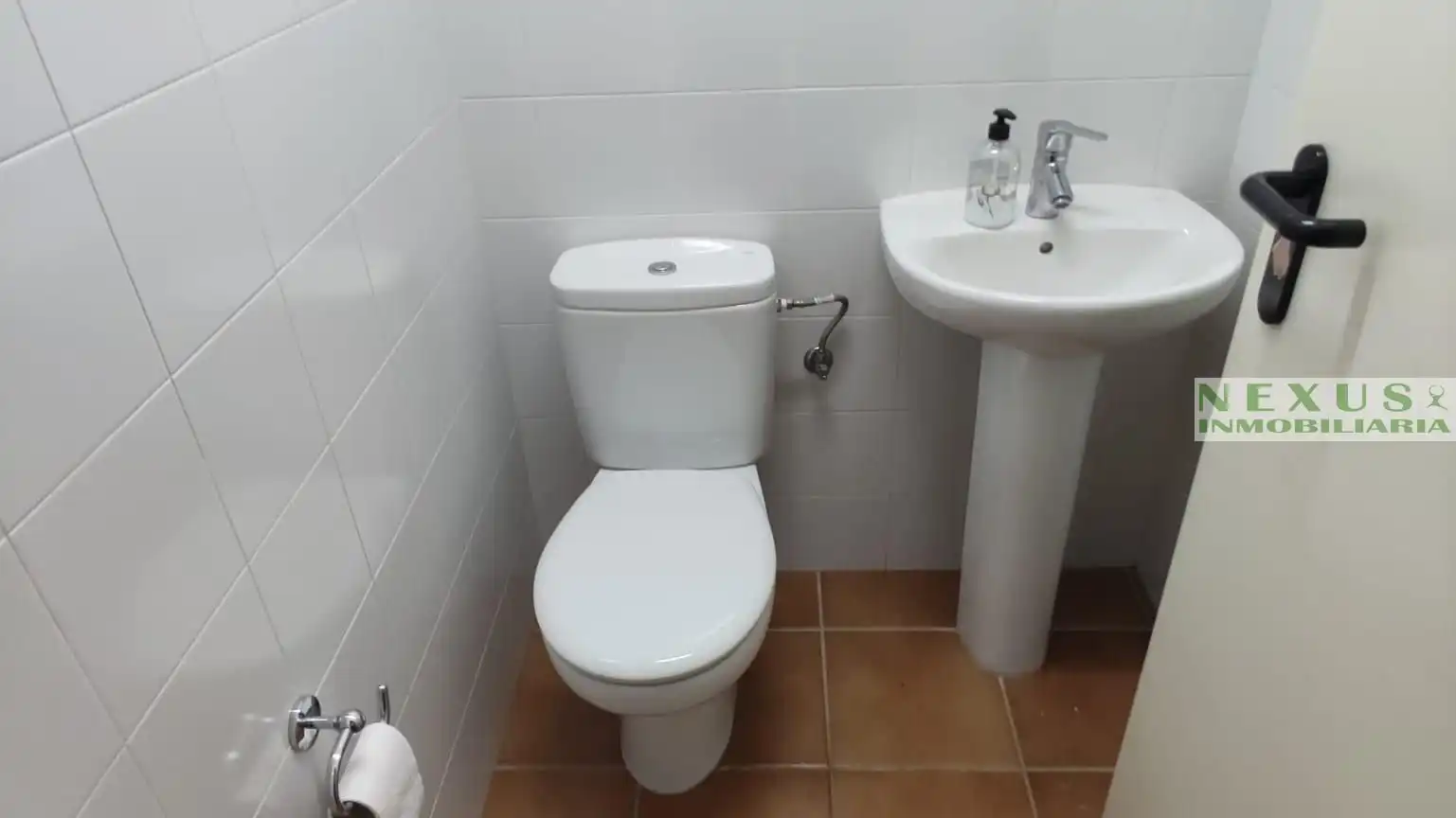 Bathroom of Detached homes for rent in Cáceres  with Air Conditioner, Heating and Terrace