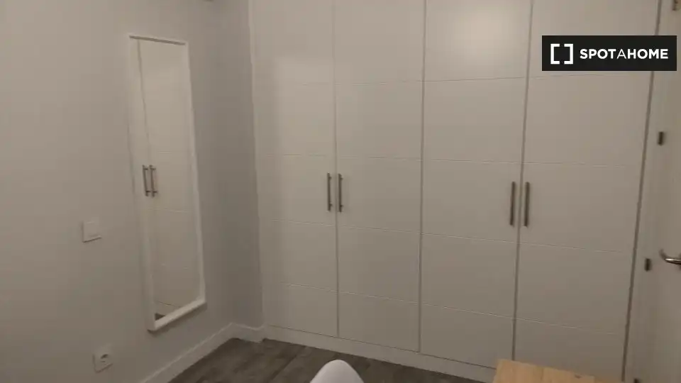 Zimmer in Hispanoamérica - Bernabéu