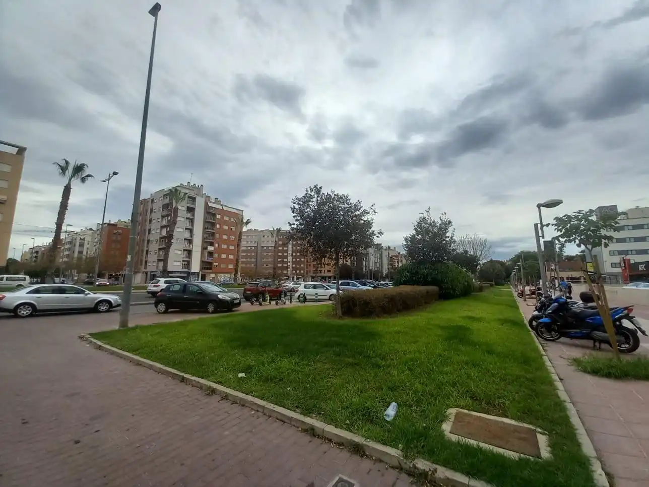 Parkplatz zur Miete in Avenida Edificio Tomás Guillén, imagen 2