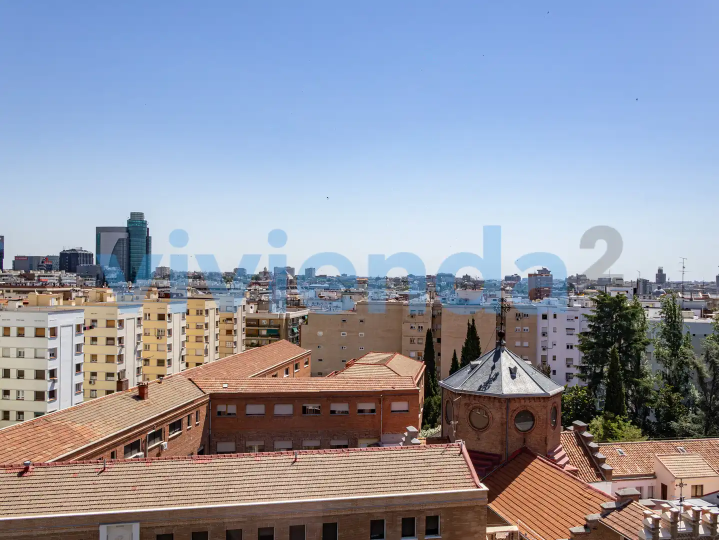 Außenansicht von Dachboden zum Verkauf in Madrid mit Klimaanlage, Heizung und Terrasse