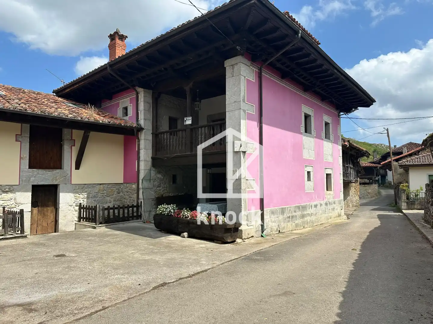 Vista exterior de Casa o chalet en venta en Amieva con Calefacción, Amueblado y Balcón