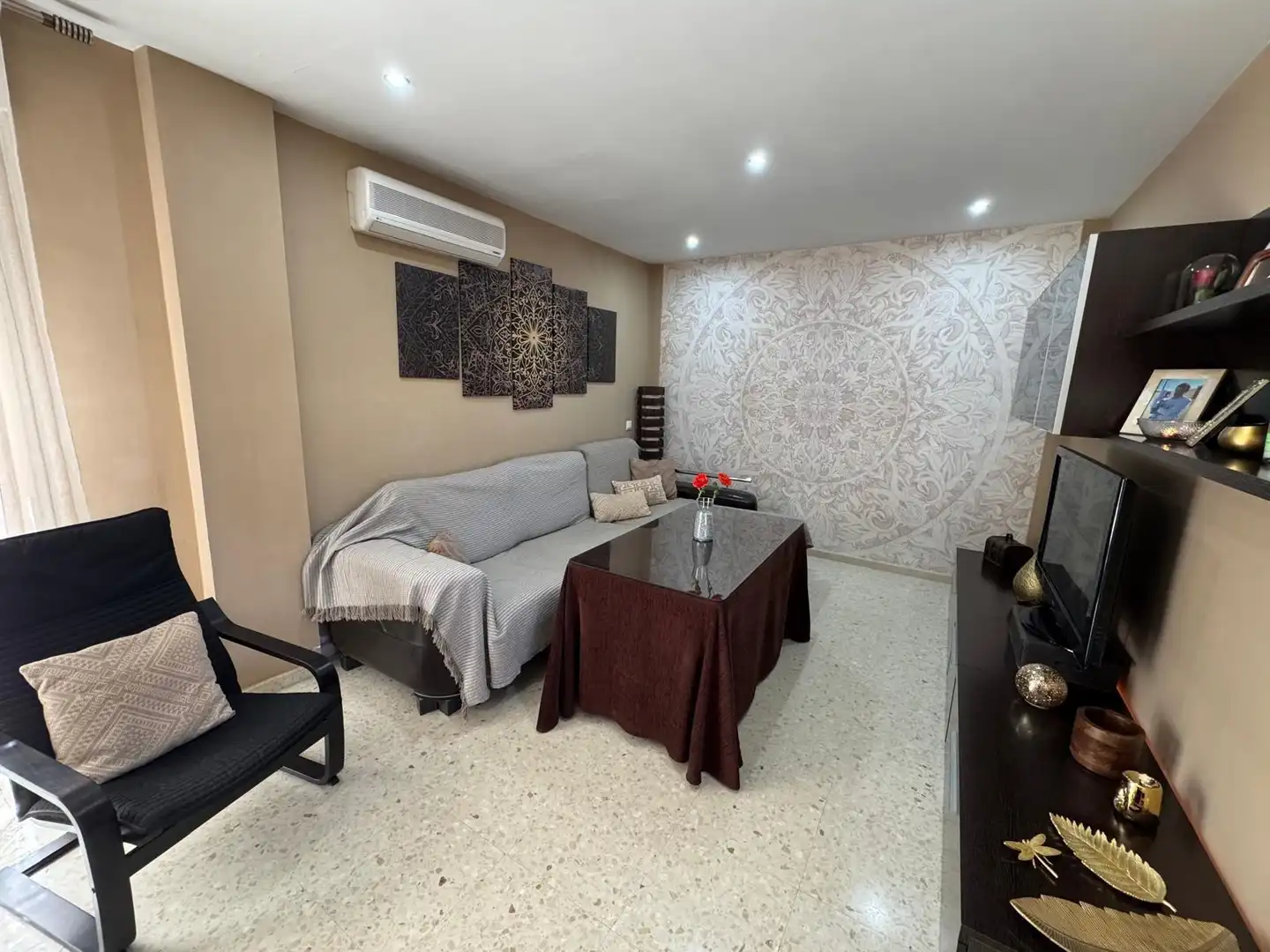 Casa adosada en venda en Sanlúcar de Barrameda amb Aire condicionat i Traster