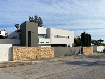 Casa con piscina in vendita a Teulada