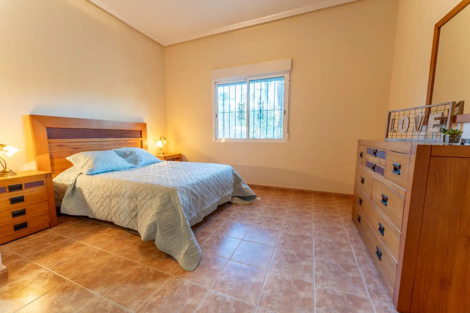 Habitación de Casa o chalet en venta en Elche / Elx con Aire acondicionado, Jardín privado y Terraza