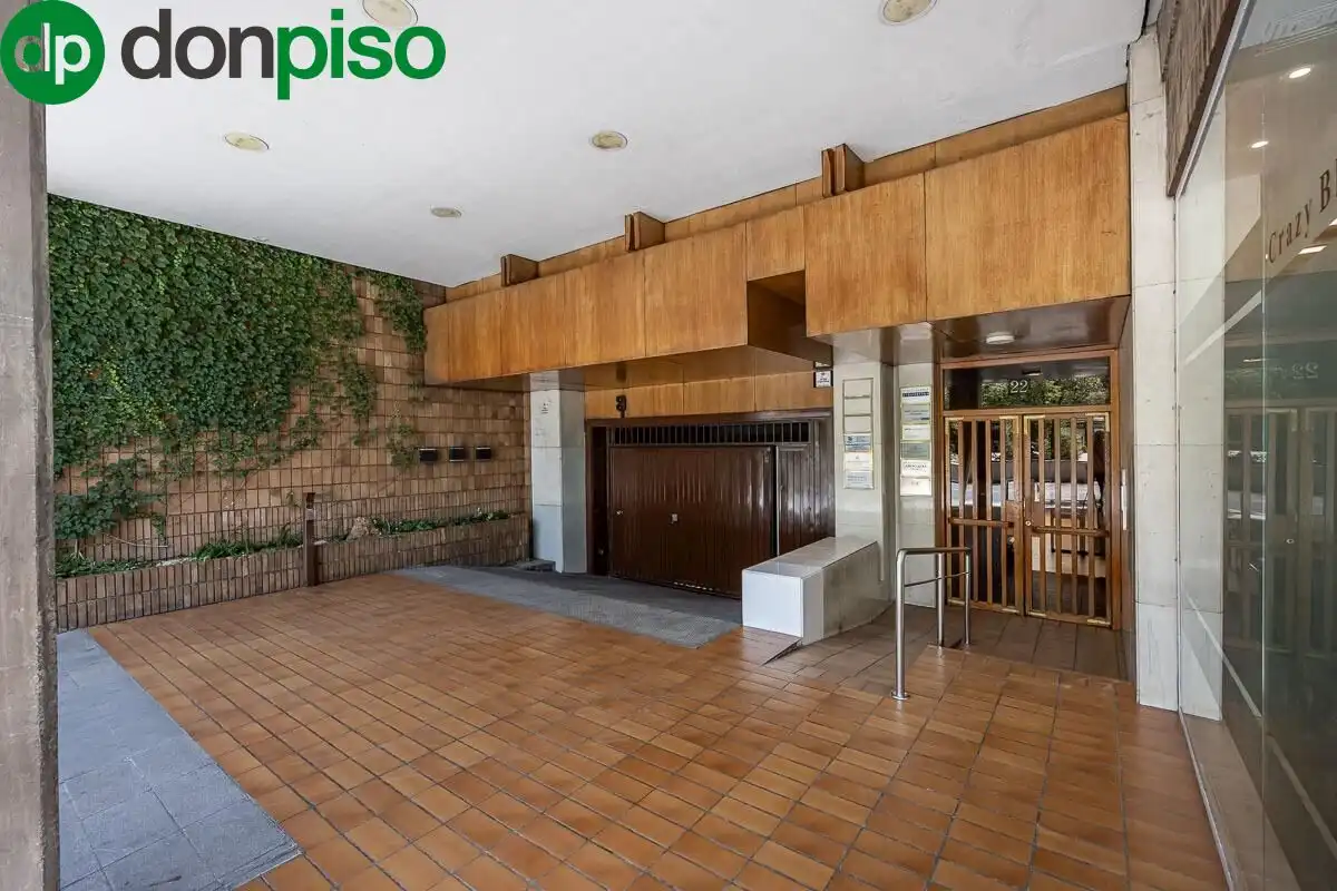 Flat for sale in Granada  with Air Conditioner, Heating and Terrace