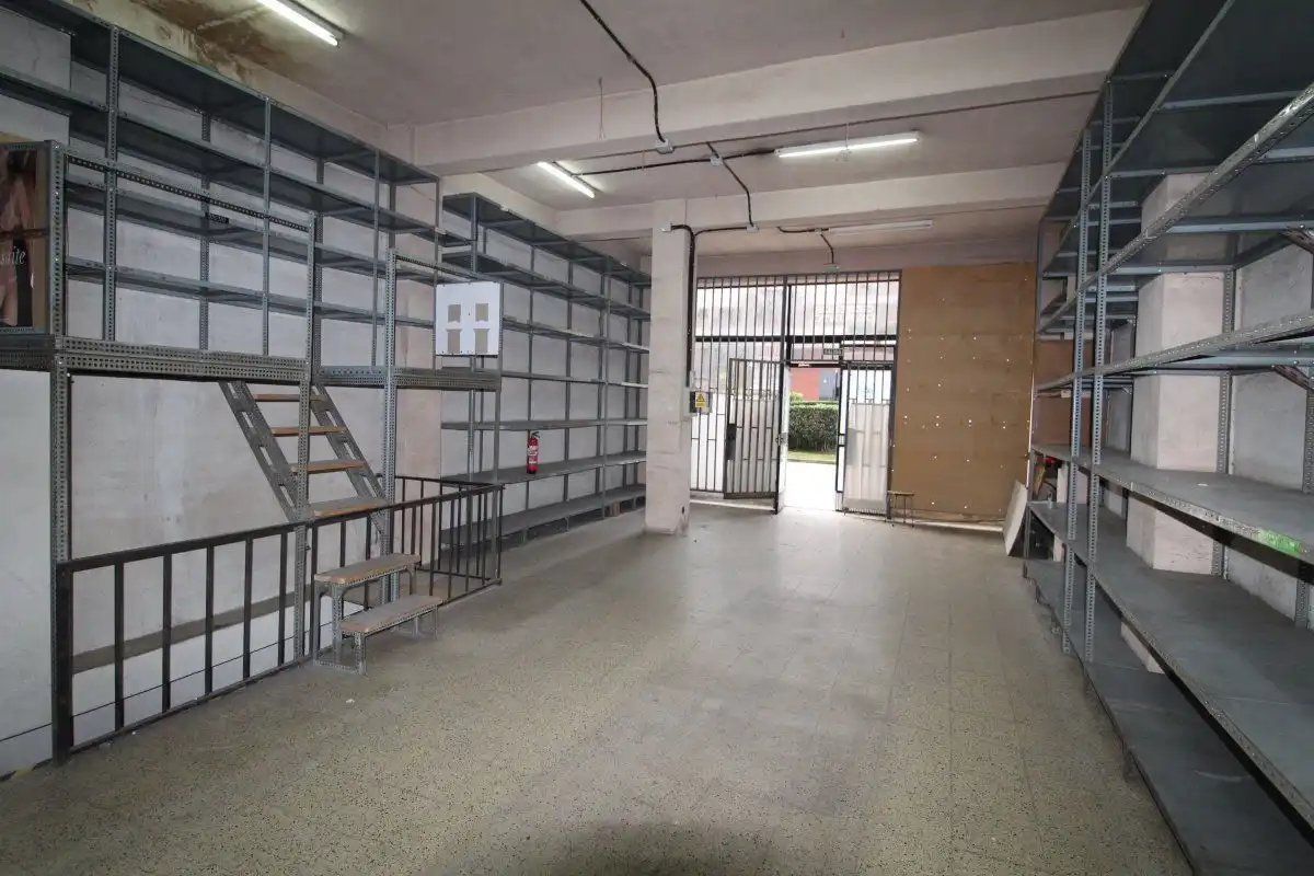 Local comercial en venta en Vallobín - La Florida, imagen 3