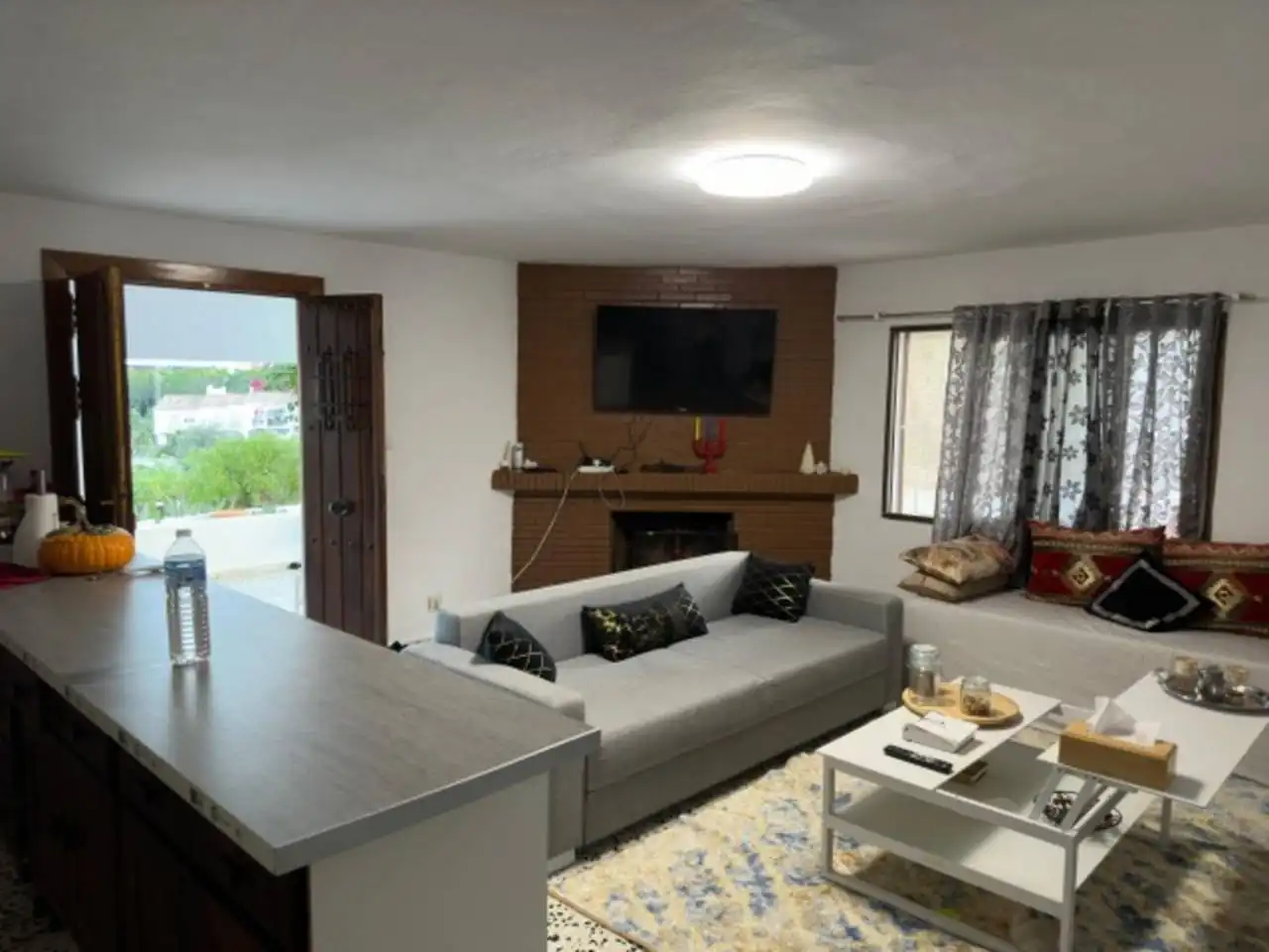 Wohnzimmer von Country house zum Verkauf in Estepona mit Heizung, Privatgarten und Terrasse
