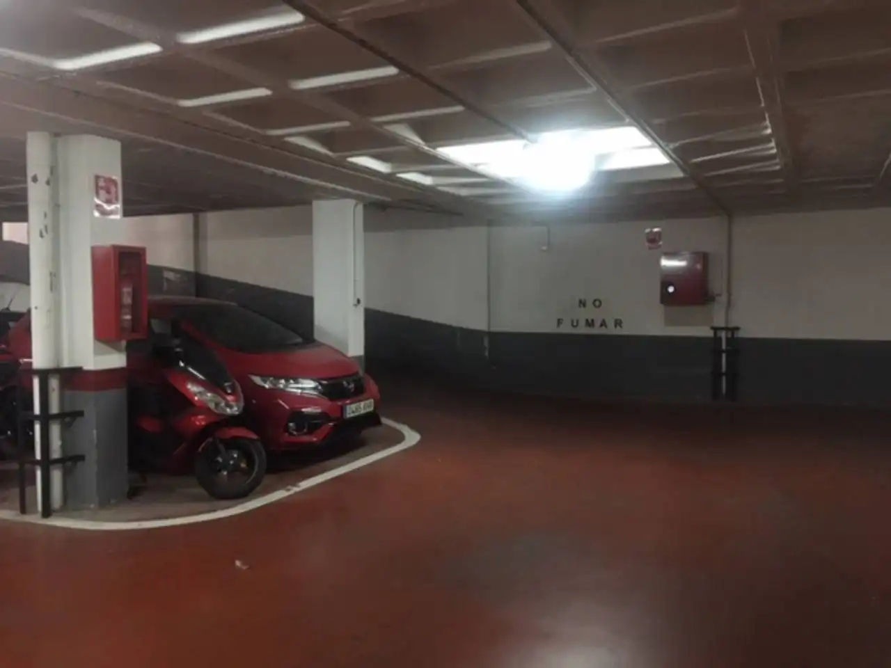 Parking de Piso de alquiler en Cádiz con Aire acondicionado y Amueblado