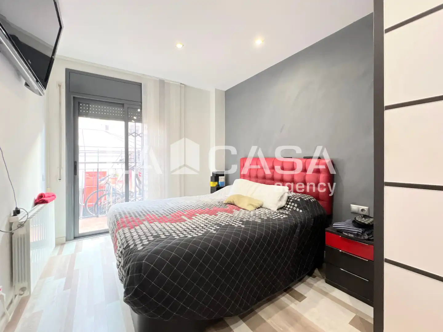 Habitación de Piso en venta en Badalona con Terraza y Balcón