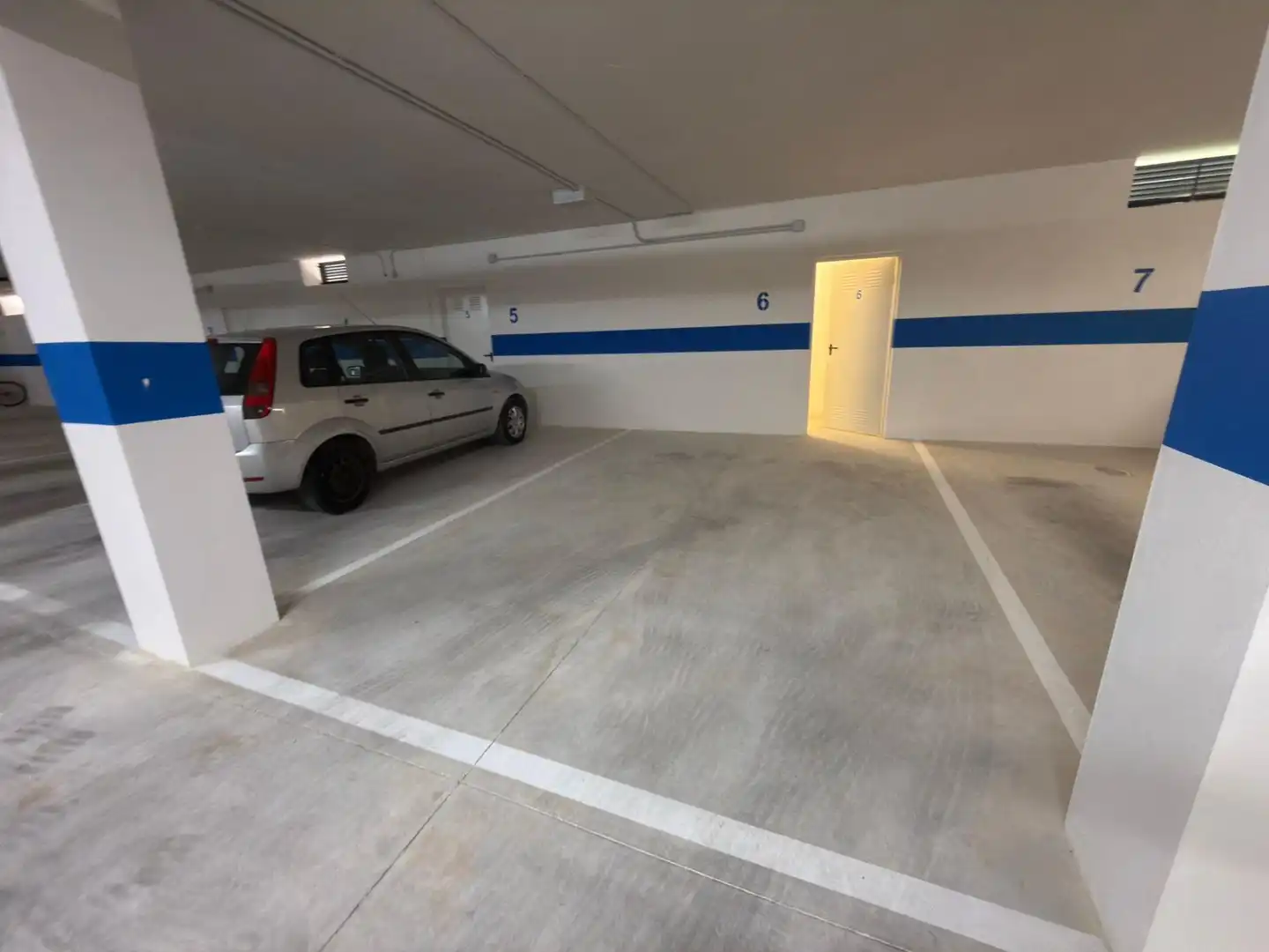 Parking de Ático en venta en Orihuela con Terraza y Amueblado