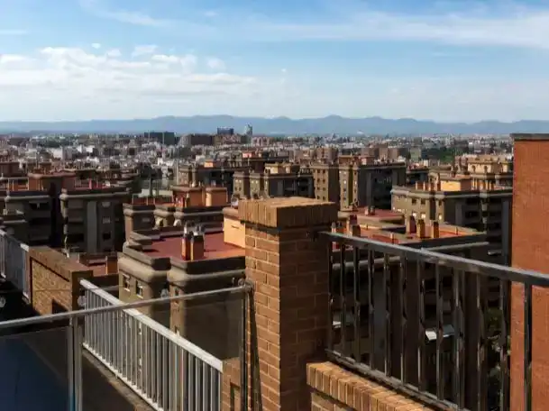 Vista exterior de Pis en venda en Valencia amb Aire condicionat, Parquet i Piscina