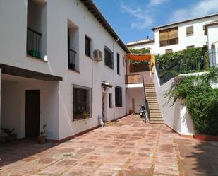 Vista exterior de Apartament en venda en  Granada Capital