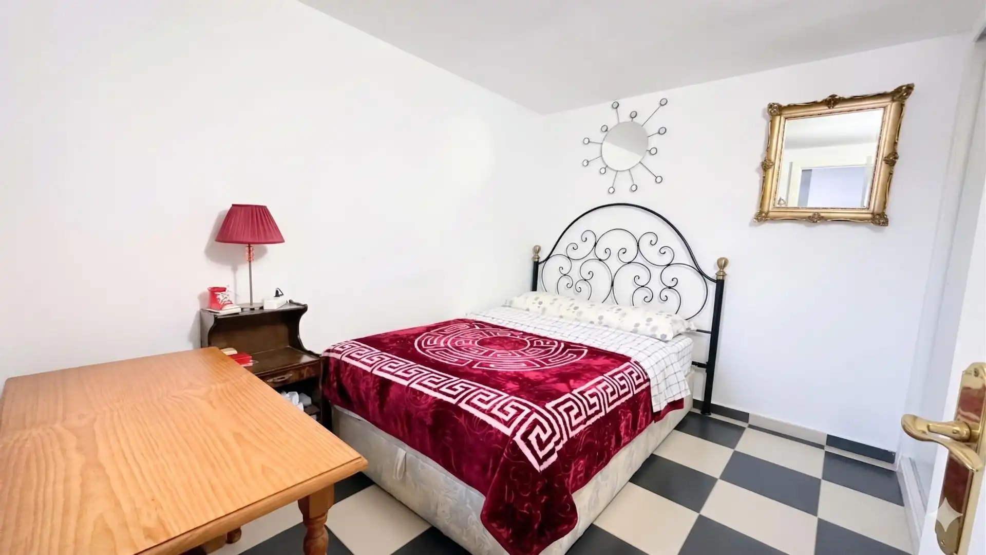 Schlafzimmer von Wohnung zum Verkauf in Torremolinos mit Klimaanlage, Heizung und Privatgarten