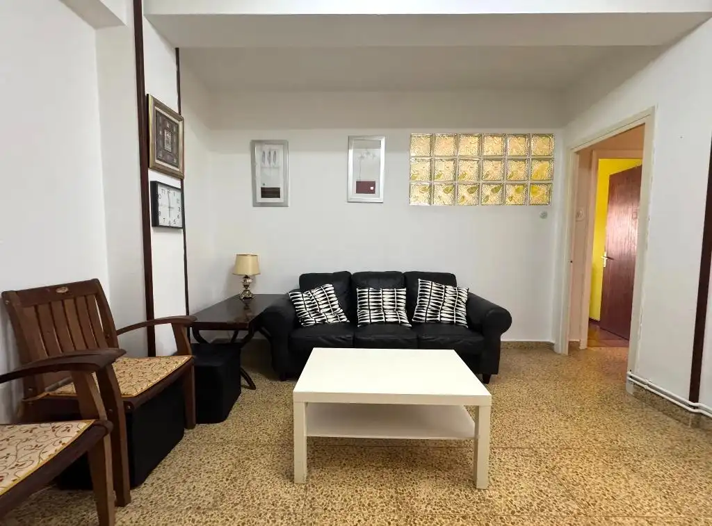Sala d'estar de Pis en venda en Torrelavega  amb Calefacció i Balcó