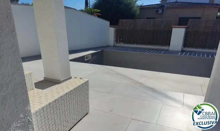 Casa amb piscina en venda a Carrer Pení, imagen 18