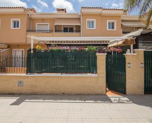 Vista exterior de Casa o xalet en venda en Elche / Elx amb Aire condicionat, Terrassa i Balcó