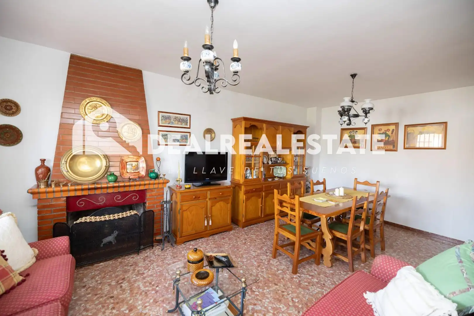 Sala d'estar de Casa o xalet en venda en Almonte amb Jardí privat, Terrassa i Moblat