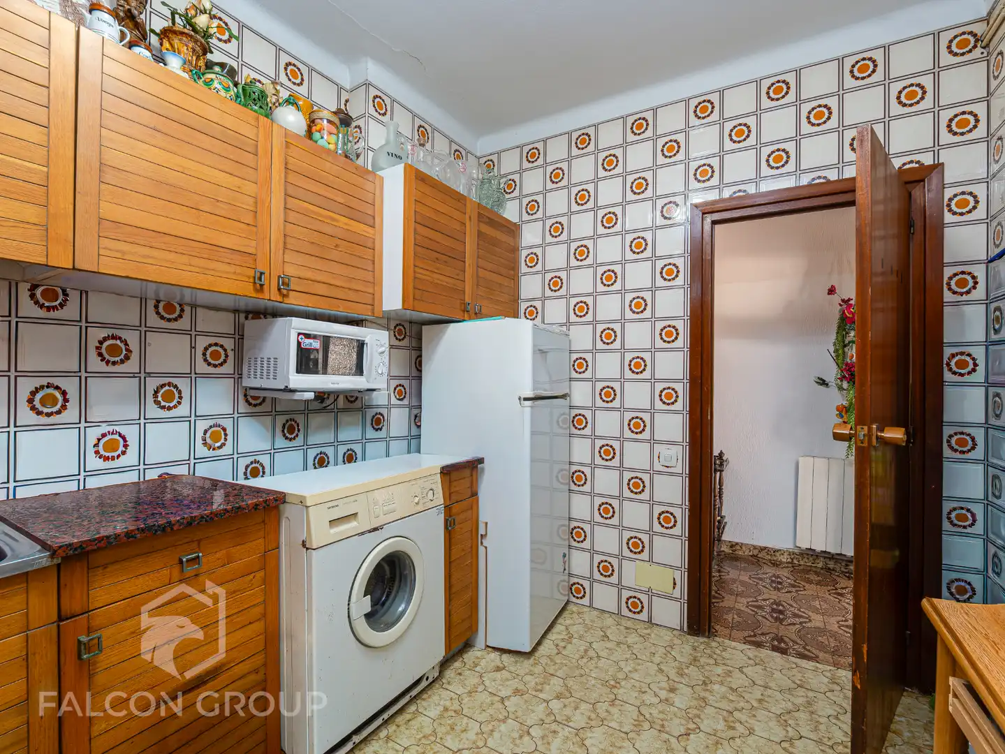 Kitchen of Flat for sale in Vilanova i la Geltrú  with Terrace and Balcony