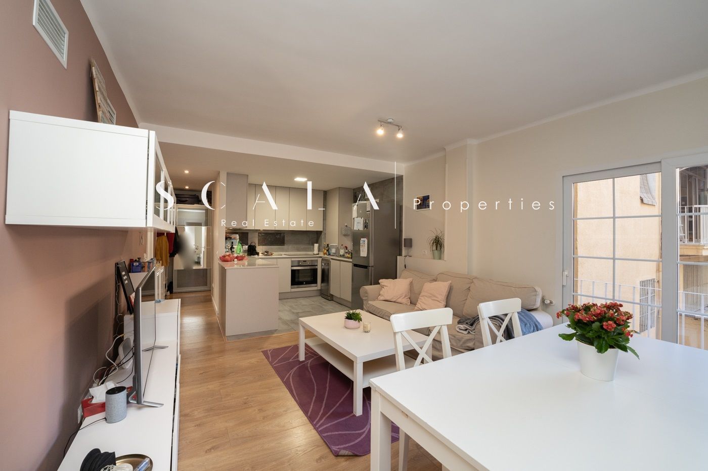 Living room of Flat for sale in  Madrid Capital  with Air Conditioner, Heating and Terrace