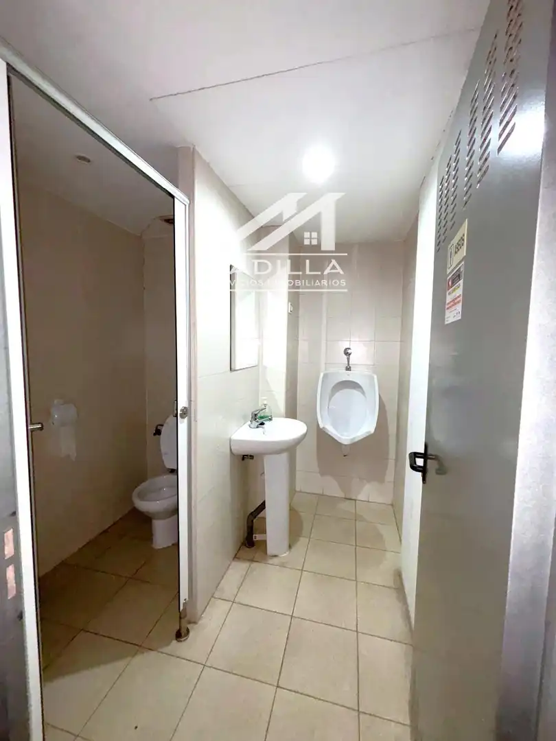Bathroom of Garage for sale in Alcorcón