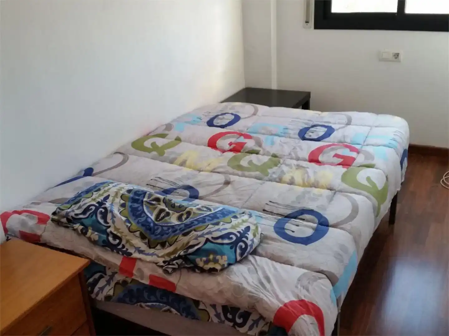 Dormitori de Pis per a compartir en Martorell amb Parquet, Moblat i Balcó