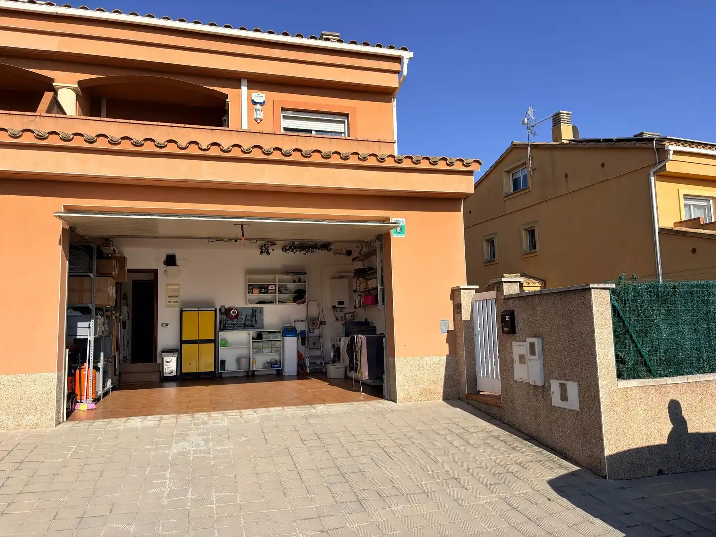 Exterior view of Houses for sale in El Far d'Empordà  with Air Conditioner, Heating and Private garden