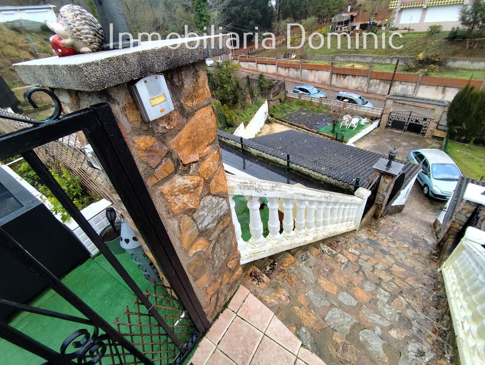 Außenansicht von Einfamilien-Reihenhaus zum Verkauf in Maçanet de la Selva mit Klimaanlage und Privatgarten