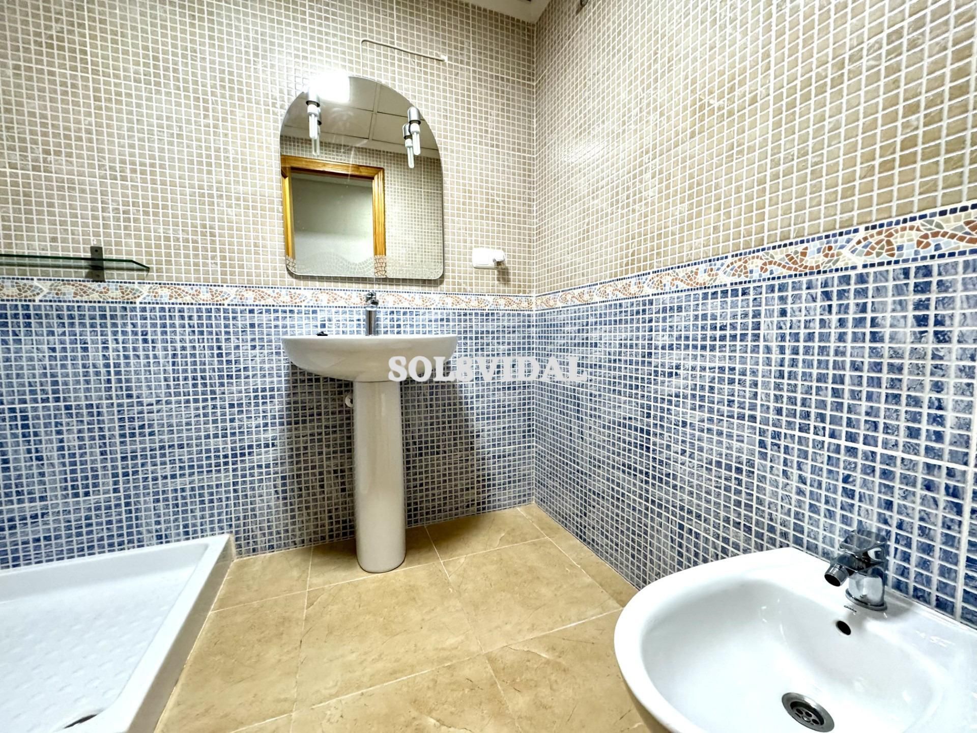 Bany de Casa o xalet en venda en Orihuela amb Aire condicionat, Calefacció i Terrassa