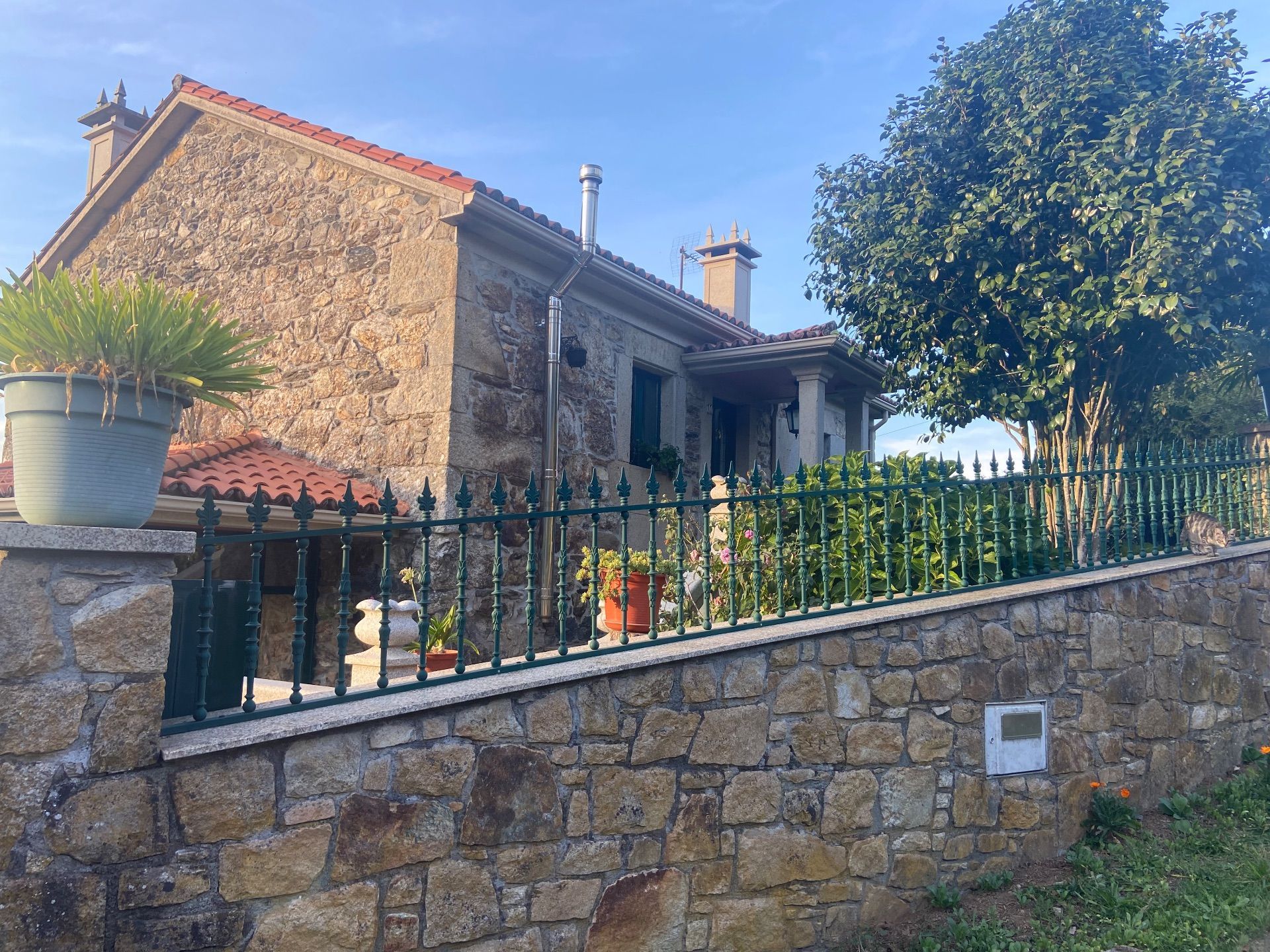 Vista exterior de Casa o xalet en venda en Silleda amb Traster