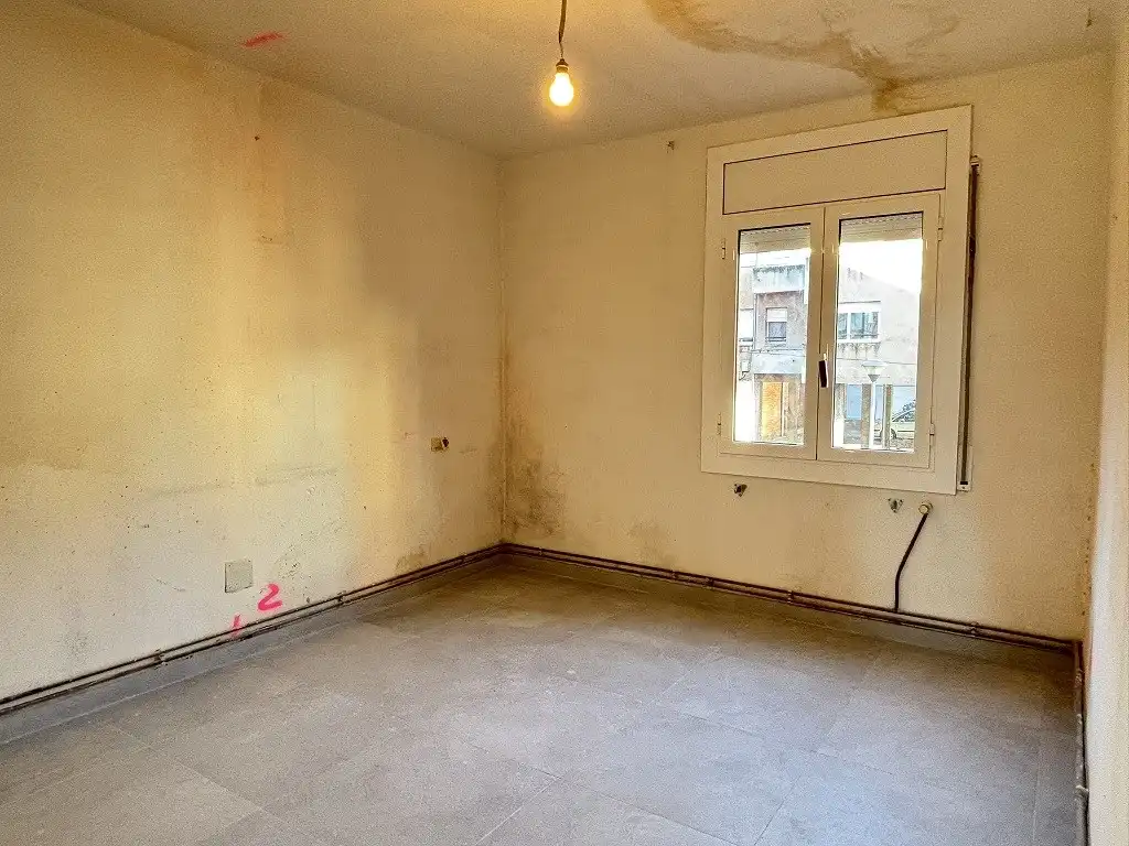 Flat for sale in Sant Joan Les Fonts  with Heating, Storage room and Balcony