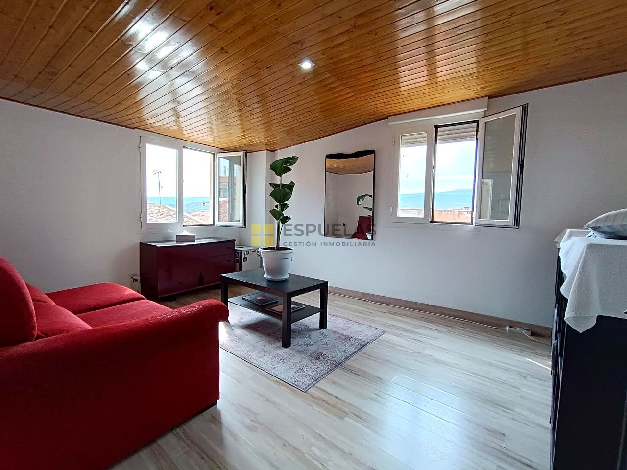 Sala de estar de Casa adosada en venta en Arnedo con Calefacción y Amueblado