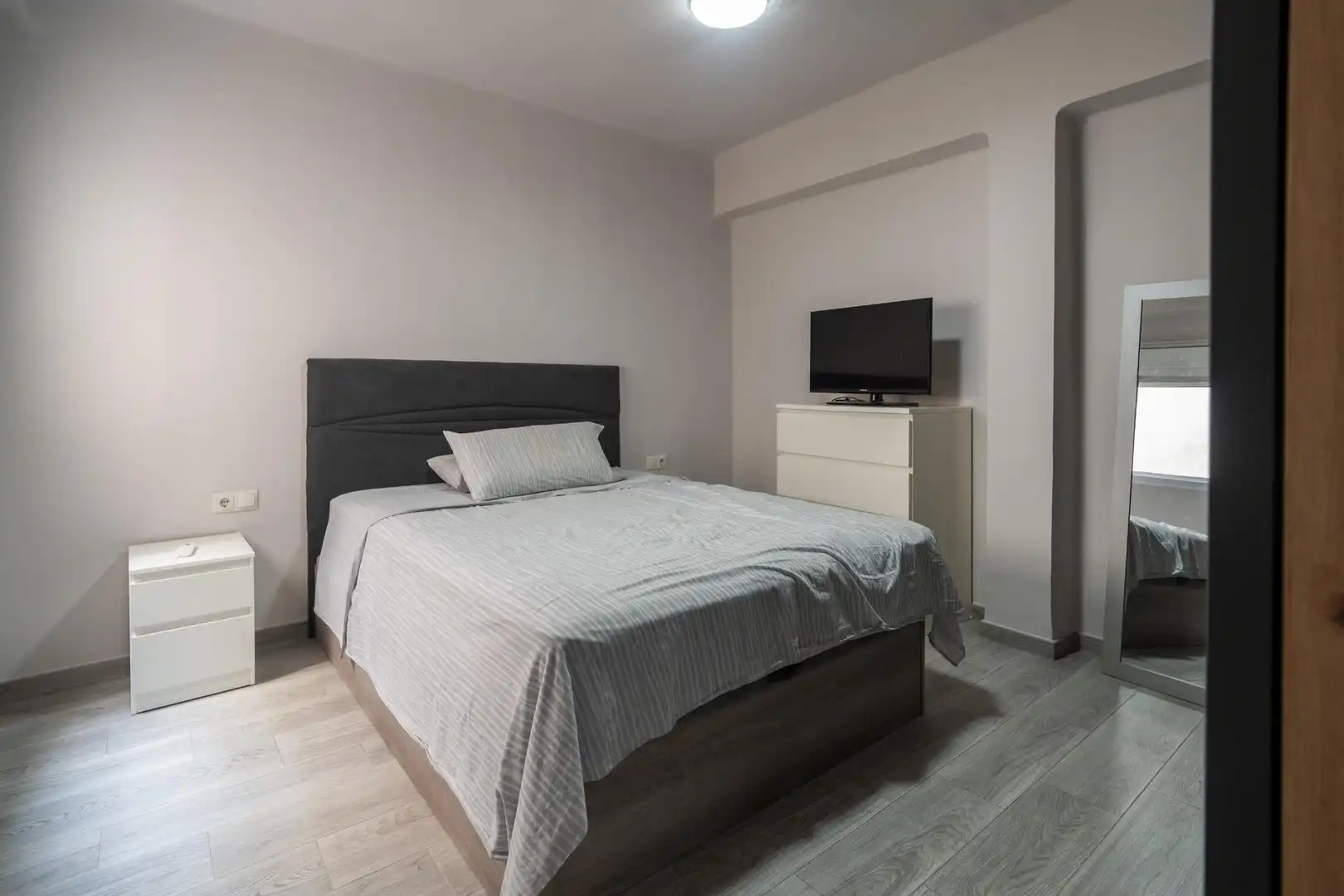 Bedroom of Flat for sale in Silla  with Air Conditioner and Balcony